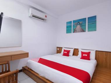 OYO 89345 Api-api Gh