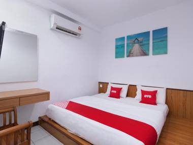 OYO 89345 Api-api Gh