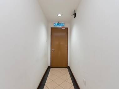 OYO 89345 Api-api Gh