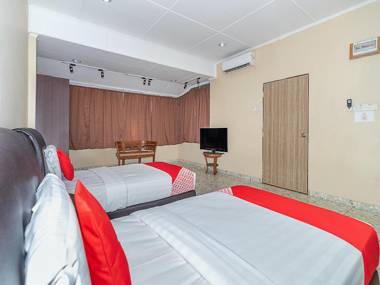 OYO 89932 Dd Homestay