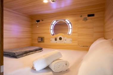 Jpod Capsule Hotel