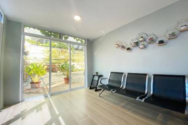 OYO Home 90467 Grapevine Garden