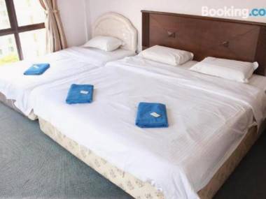 1st Choice Vacation Apartments at Marina Court Resort Resort