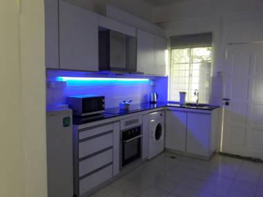 Taman Airport Guesthouse