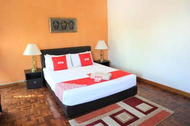 OYO Homes 90300 D'hitech Home
