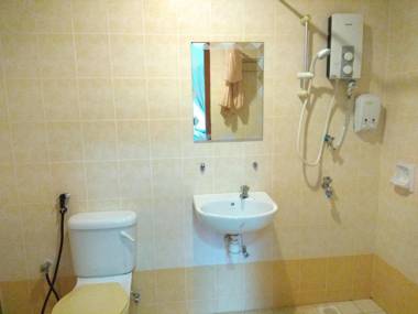 1 BEDROOM Suria Service Apartment