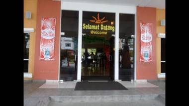 1 BEDROOM Suria Service Apartment