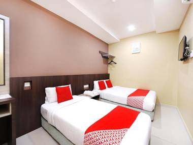 OYO 721 Silibin Times Inn Hotel