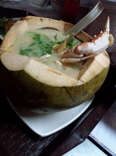 W Boutique Suite-up to 10pax with family karaoke.