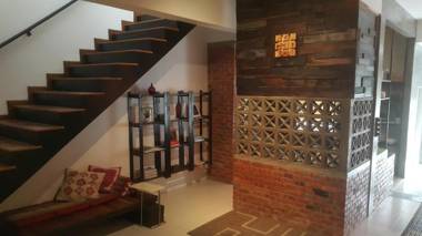 Homestay Sunland Residence Ipoh 10km to Lost World