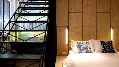 Belakang KongHeng By DreamScape