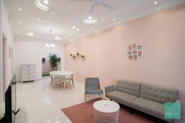 JOMSTAY Pink House (Ipoh)
