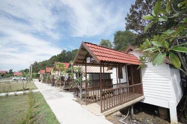 Noor Arfa River Chalet