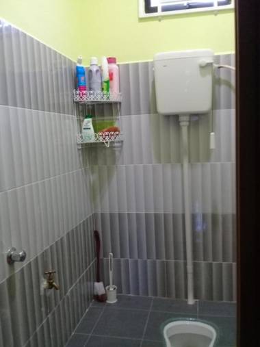 Mirza Homestay Marang