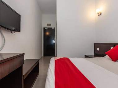 OYO 1192 Hash House Hotel