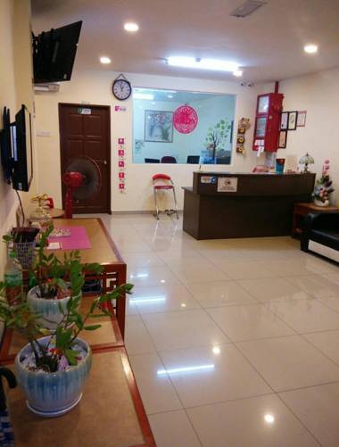 Glorious Straits Hotel