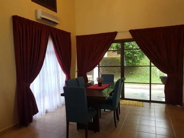 Green Villa Famosa Alor Gajah