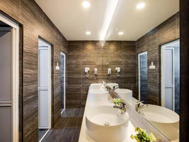 SPOT ON 90394 Jom Hotel