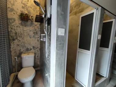 VSPACE GUESTHOUSE & CAFE