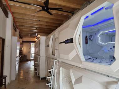 VSPACE GUESTHOUSE & CAFE