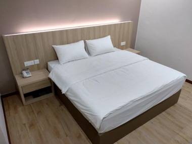 Maple Boutique Hotel