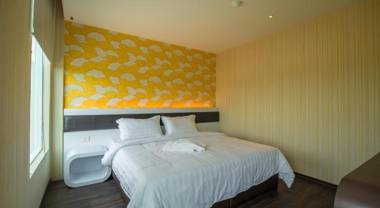 Riverfront Boutique Hotel