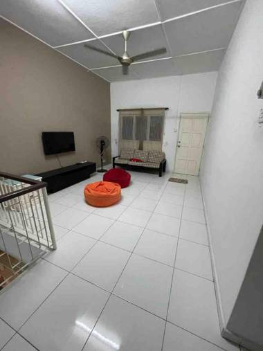 Homestay Klebang by Vintage Cabana with Pool