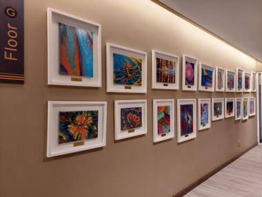 CHRISTEE SUITES HOTEL