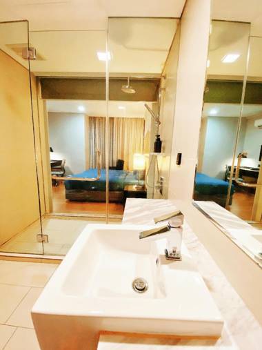 Straits Suites by C.Homestay - Deluxe Twin Room