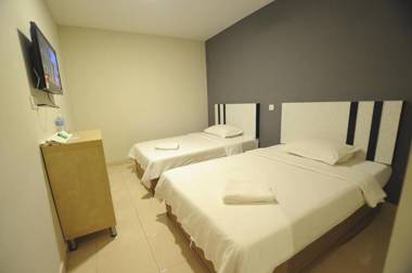 Five Hotel