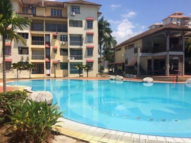 PD Perdana Homestay Pool side