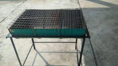 Pandai dickson Banglow white & yellow house