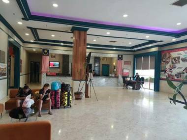 Crystal Private Water Chalet