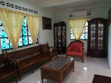 Teratak Port Dickson Homestay ( Muslim Only)