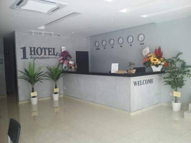 1 Hotel Signature