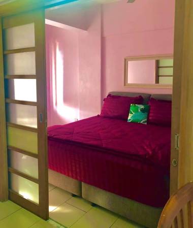 Paradise lagoon apartment