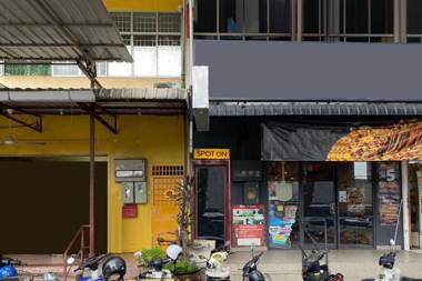 SPOT ON 90293 Sk Budget Hotel