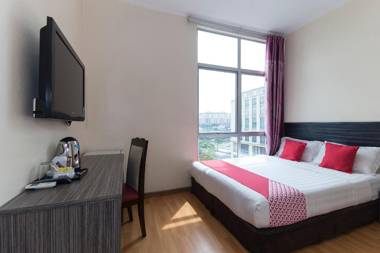 OYO 331 i Boutique Hotel