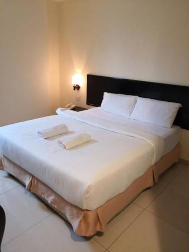 Hotel Sri Sutra PJ 222