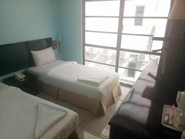 Hotel Sri Sutra PJ 222