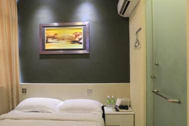 Putra One Avenue Hotel