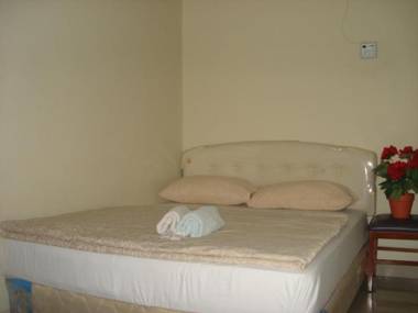 Kameleoon Travellers Lodge