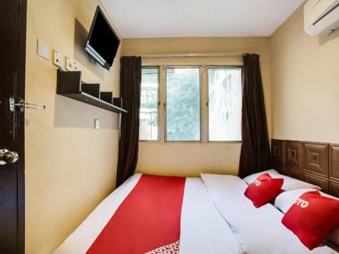 OYO 43927 Sassana Hotel