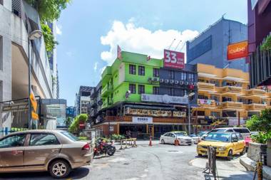 33 Star Hotel by The Sqwhere