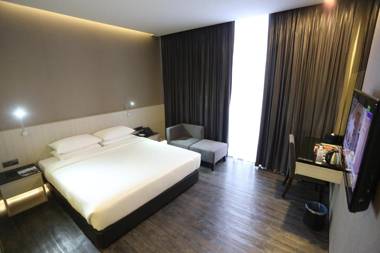 e.City Hotel@OneCity