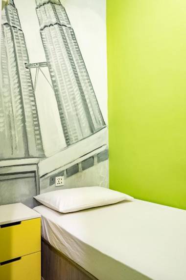 PODs The Backpackers Home & Cafe Kuala Lumpur