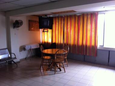 Hotel Hibiscus City (PUDU)