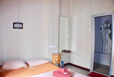 Birdnest Guesthouse Gaia Rooftop Cafe