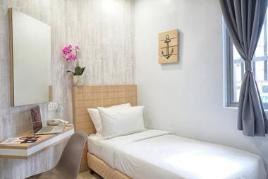 LightHouse Hotel & ShortStay @ Damansara Uptown