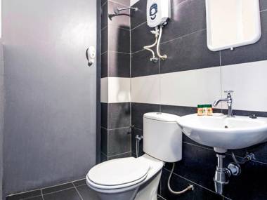 OYO 251 Intime Hotel